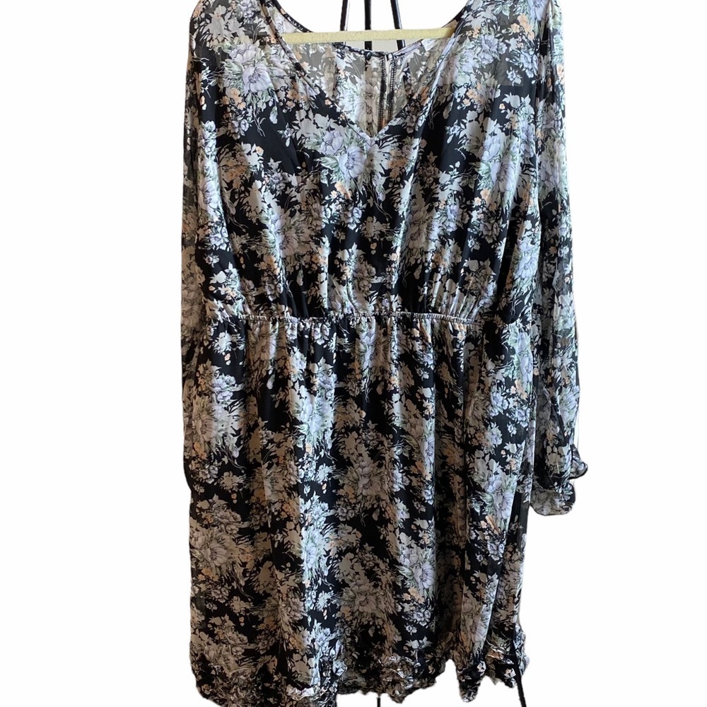 Chic Soul Long Sleeve Floral Dress Black and white